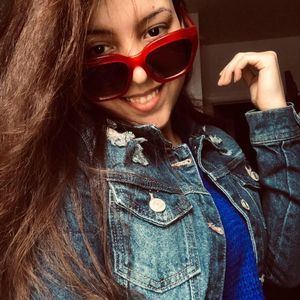 Meet your Posher, Cristal